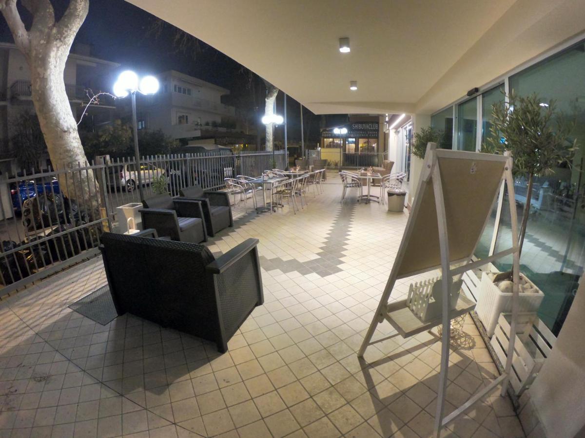 Hotel Half Moon Airport Restaurant Rimini Luaran gambar