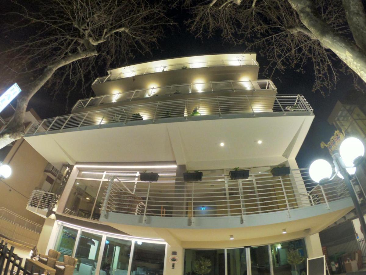 Hotel Half Moon Airport Restaurant Rimini Luaran gambar