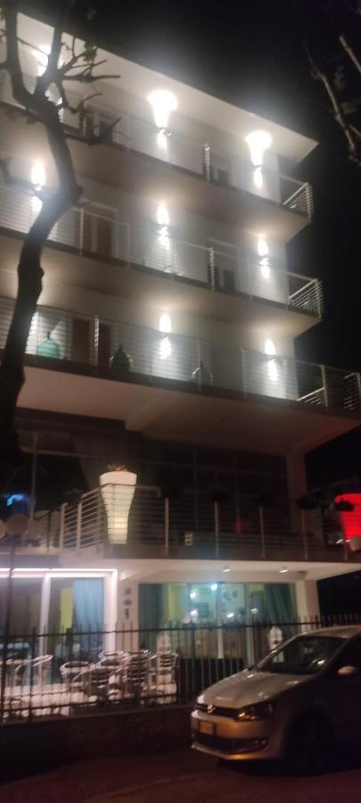 Hotel Half Moon Airport Restaurant Rimini Luaran gambar